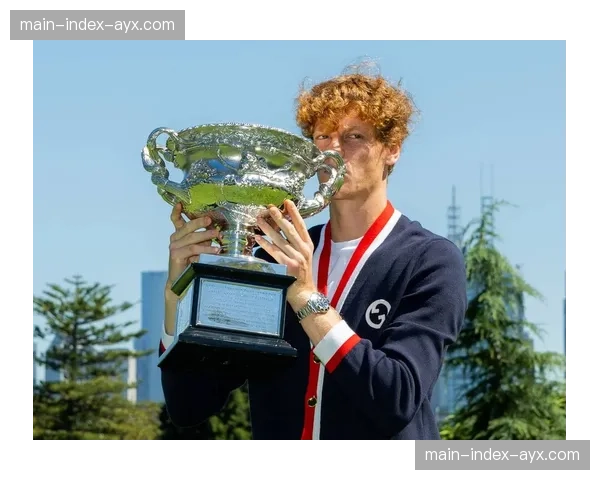 印第安维尔斯网球大师赛：阿尔卡拉斯三盘逆转辛纳夺冠，打破冠军荒